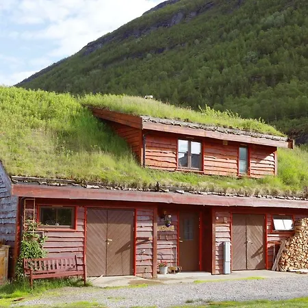 / Huskyfarm * Innset